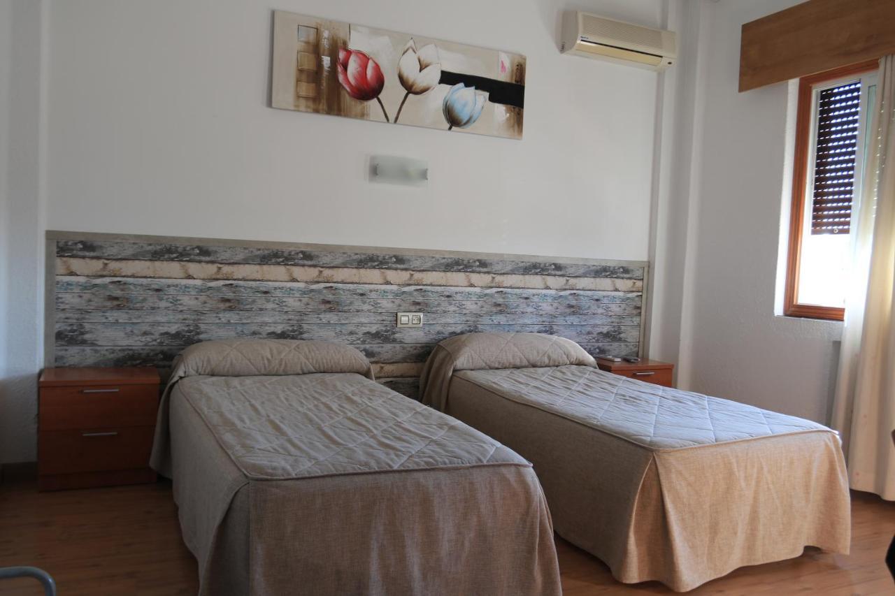 Hostal Anas Merida Bagian luar foto