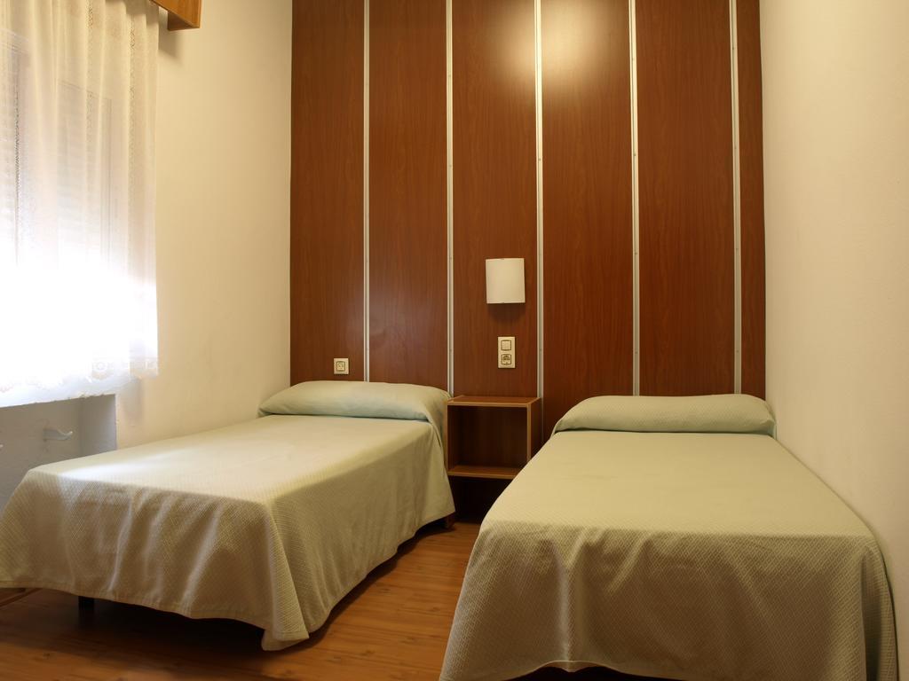 Hostal Anas Merida Bagian luar foto