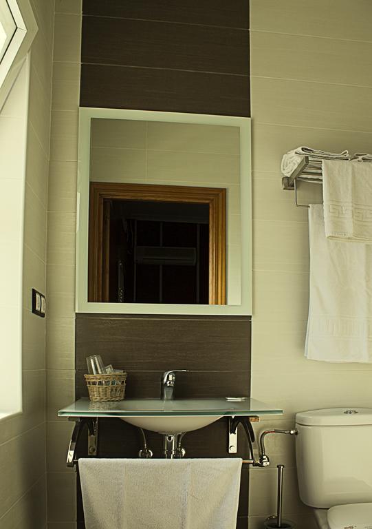 Hostal Anas Merida Bagian luar foto